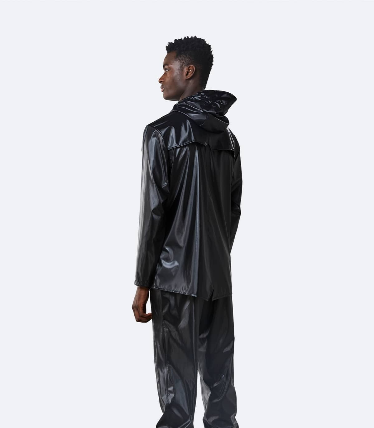 rains-jacket-shiny-black-2