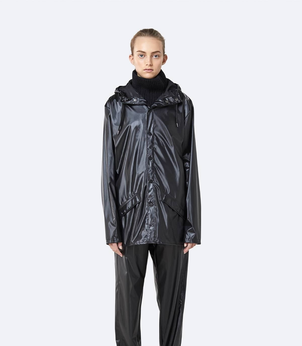 rains-jacket-shiny-black-4