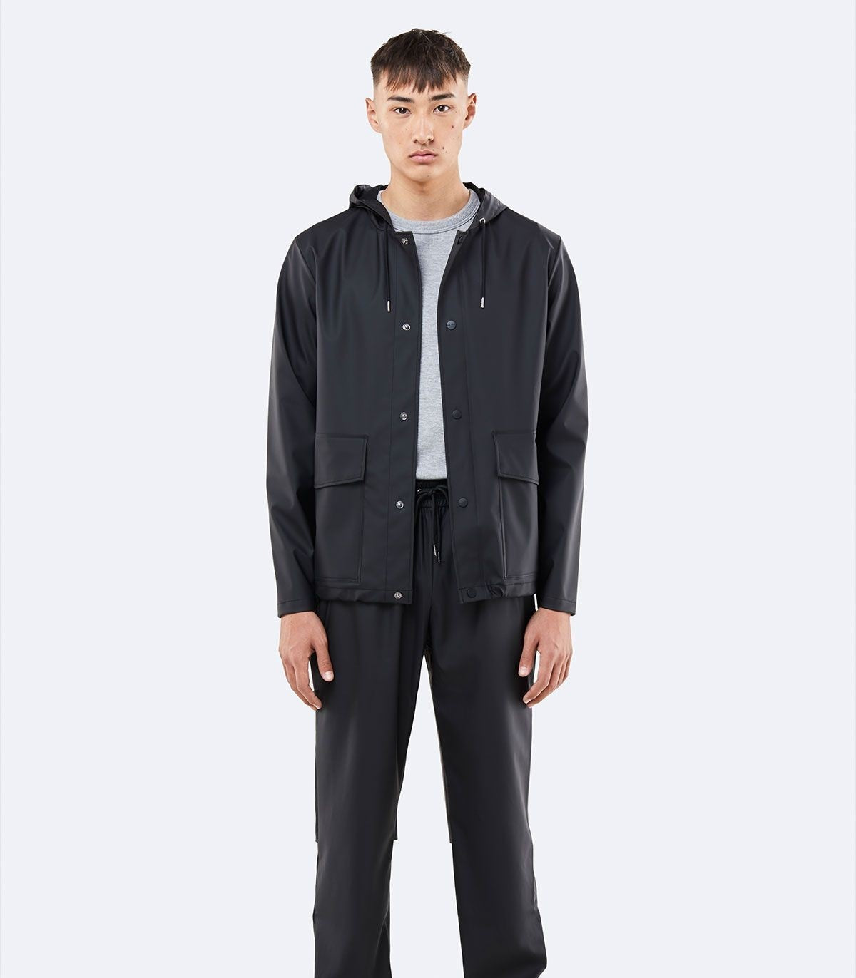 rains-short-hooded-coat-zwart